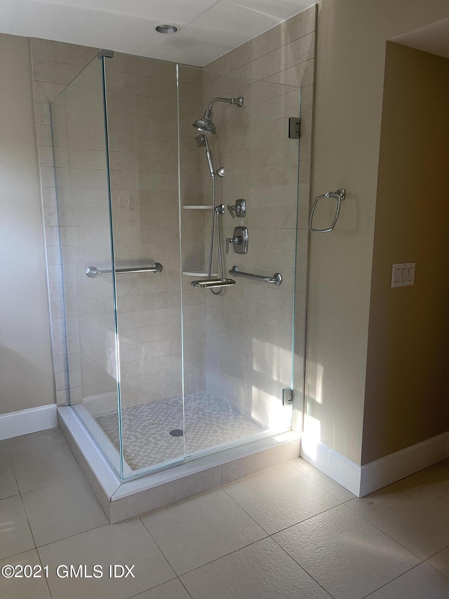 71 Benjamin Street Old Greenwich, CT 06870 - Photo 14 of 26 IMG_4658