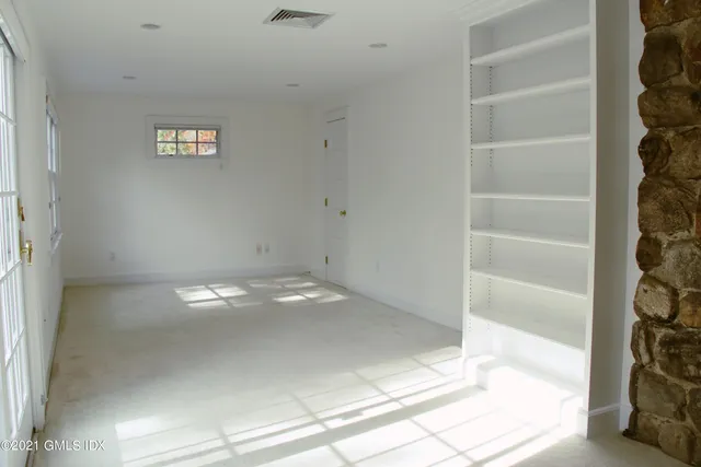 $12,500 | 71 Benjamin Street, Old Greenwich, CT 06870