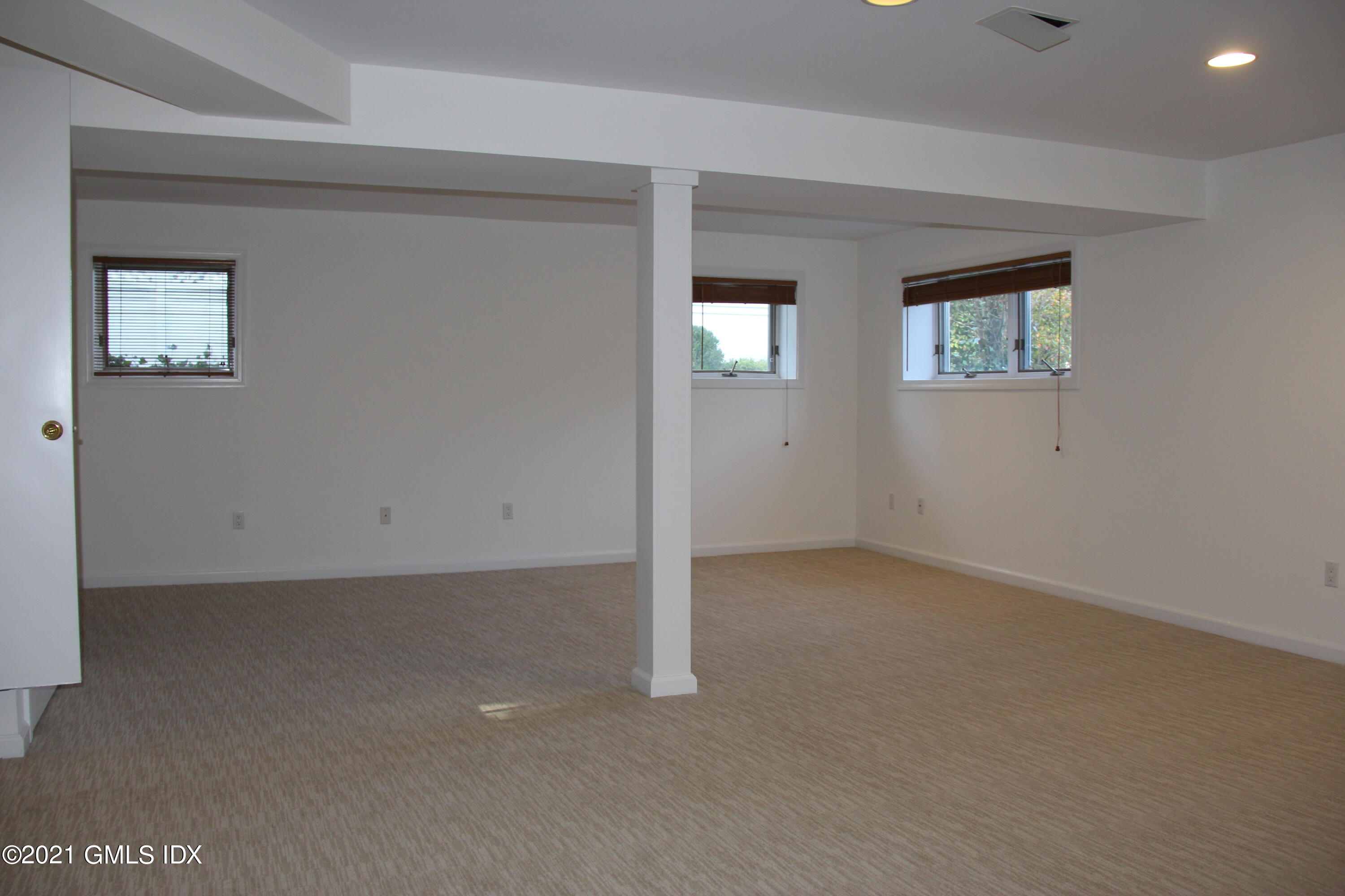 71 Benjamin Street Old Greenwich, CT 06870 - Photo 23 of 26 IMG_2200