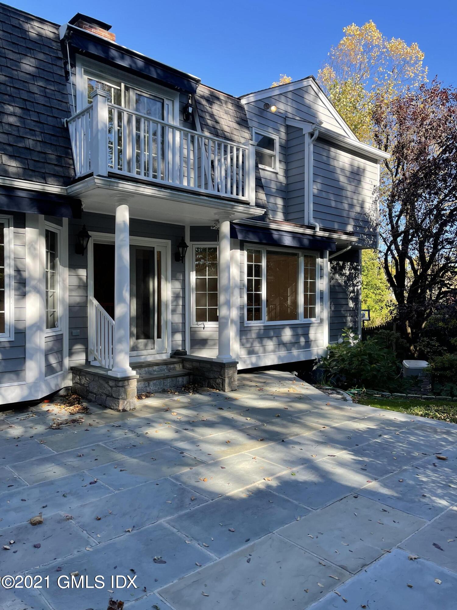 71 Benjamin Street Old Greenwich, CT 06870 - Photo 5 of 26 IMG_4652