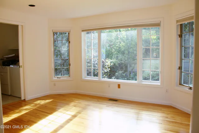 $12,500 | 71 Benjamin Street, Old Greenwich, CT 06870