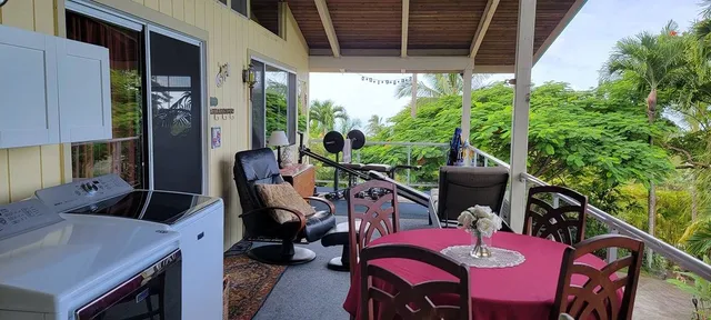 $2,900,000 | 73-1402 Hikimoe Street, Kailua-Kona, HI 96740