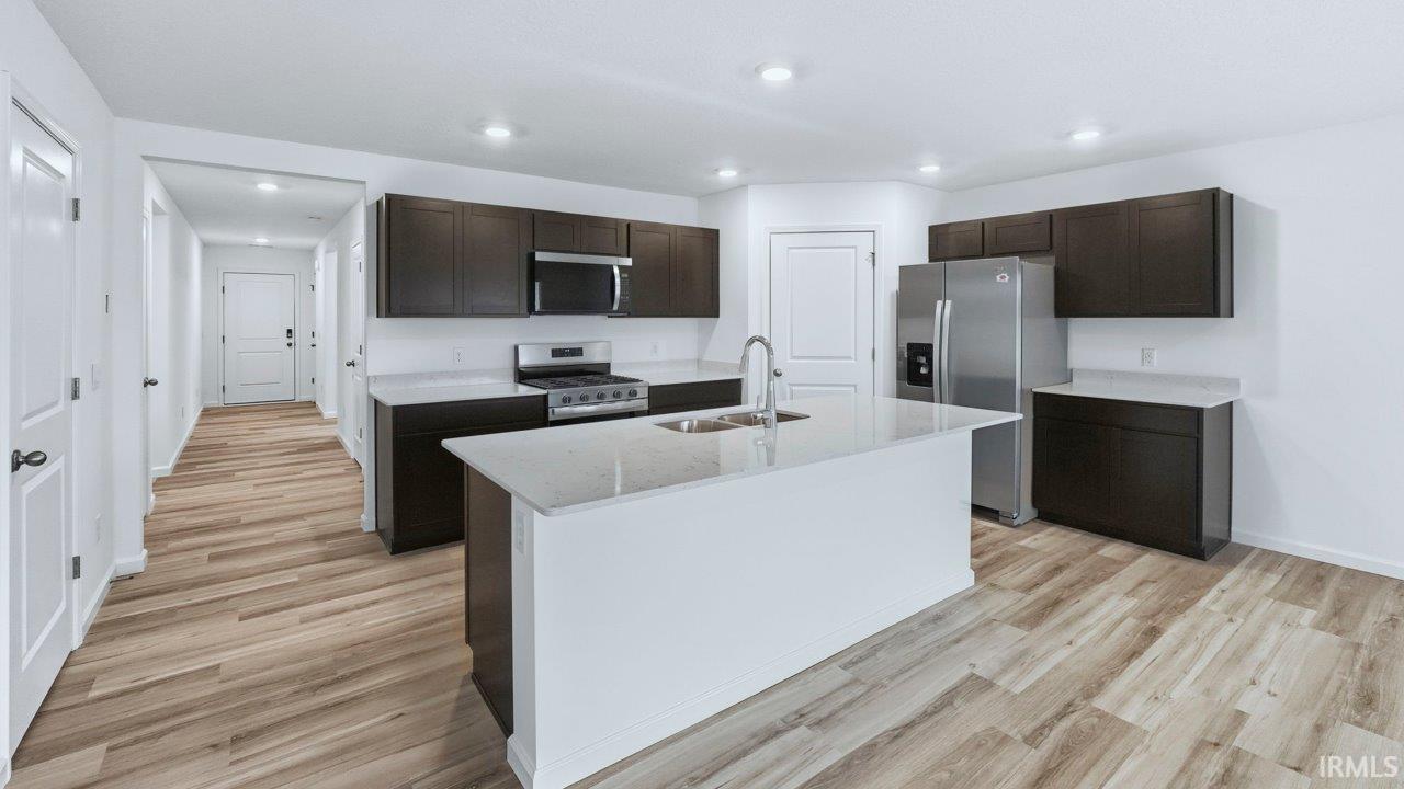 984 Rookery Way New Haven, IN 46774 - Photo 2 of 36