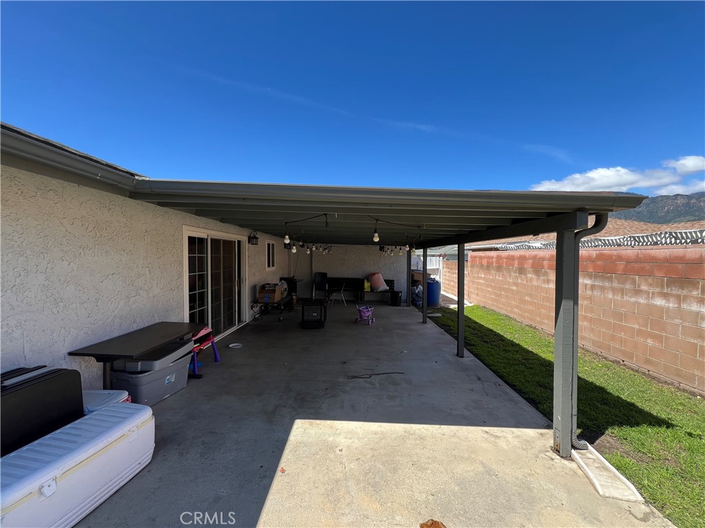 646 Boulder Street Fillmore, CA 93015 - Photo 7 of 10 a room with gym equipment and a large window