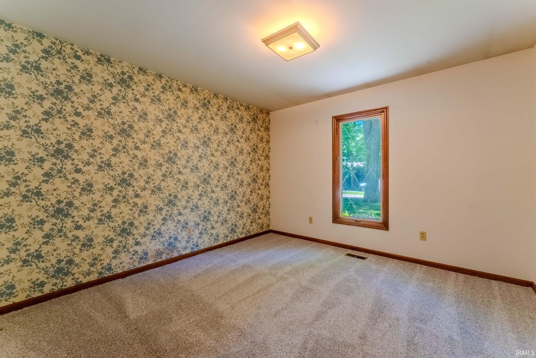 2435 South Stonebridge Road Warsaw, IN 46580 - Photo 25 of 31