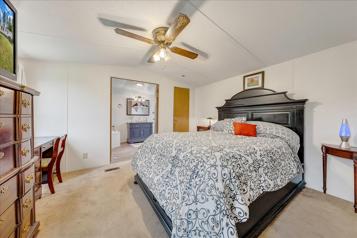 102 Ramblin Rose Road Vinton, VA 24179 - Photo 14 of 22 Master bed