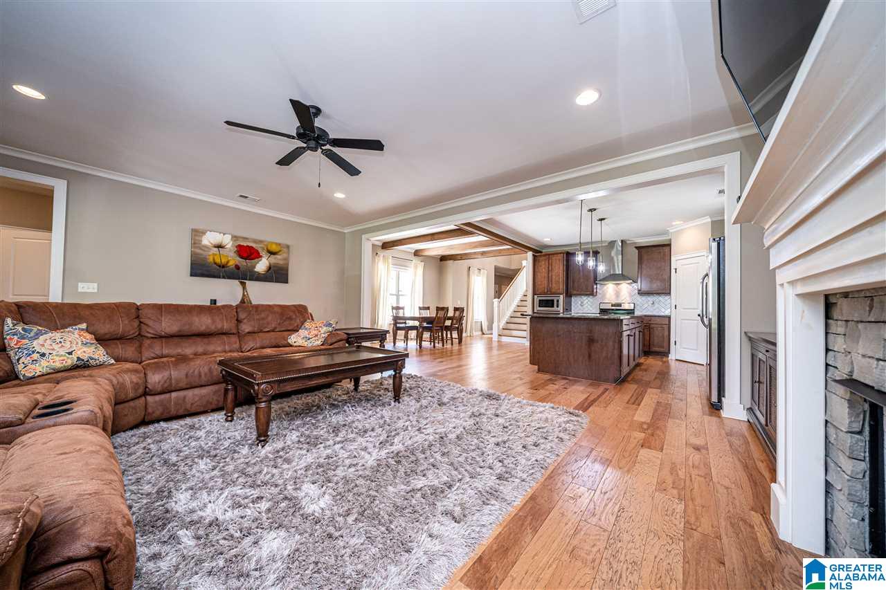 303 Kilkerran Lane Pelham, AL 35124 - Photo 8 of 48