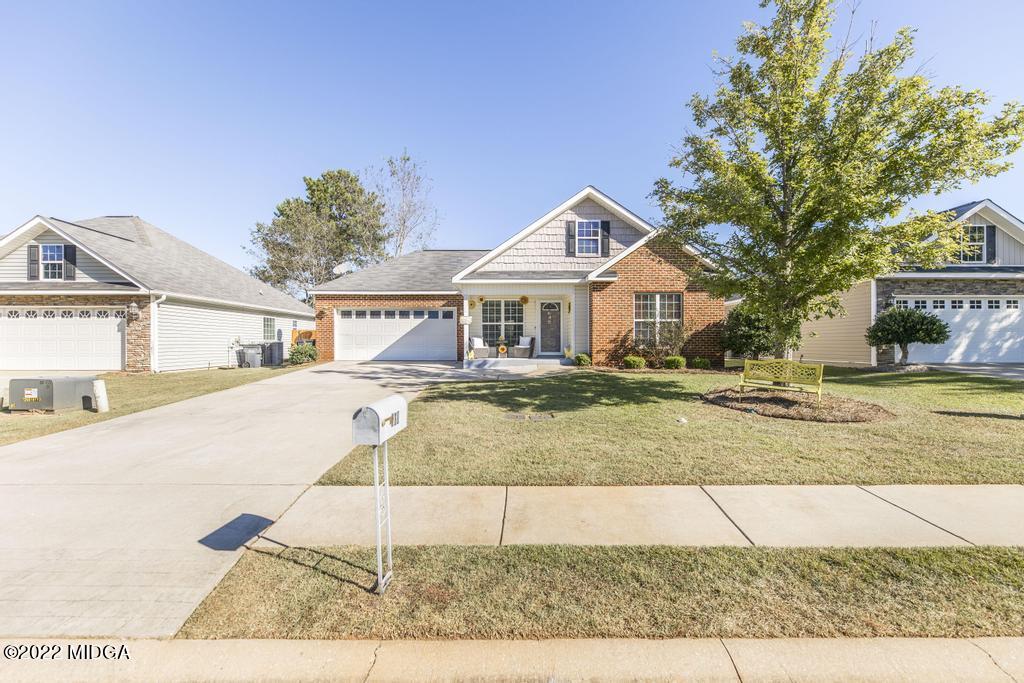 300 Weatherwood Road Kathleen, GA 31047 - Photo 2 of 33 300 Weatherwood Rd 2