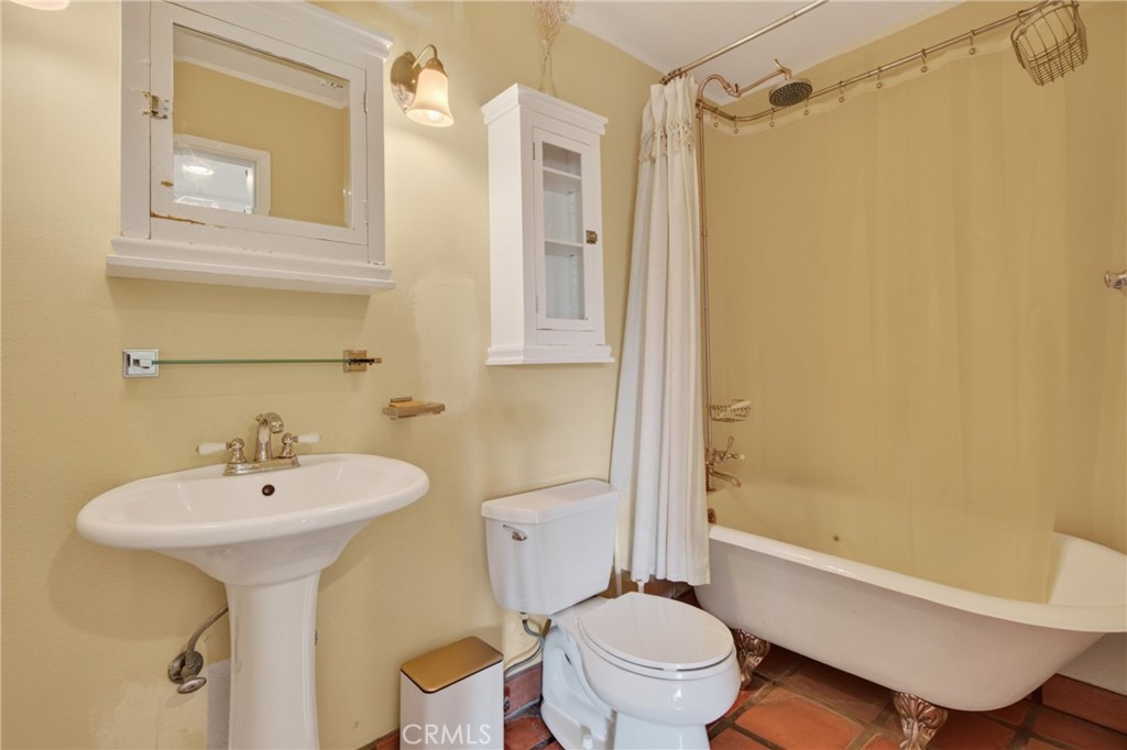 3395 Santa Cruz Drive Riverside, CA 92507 - Photo 24 of 35