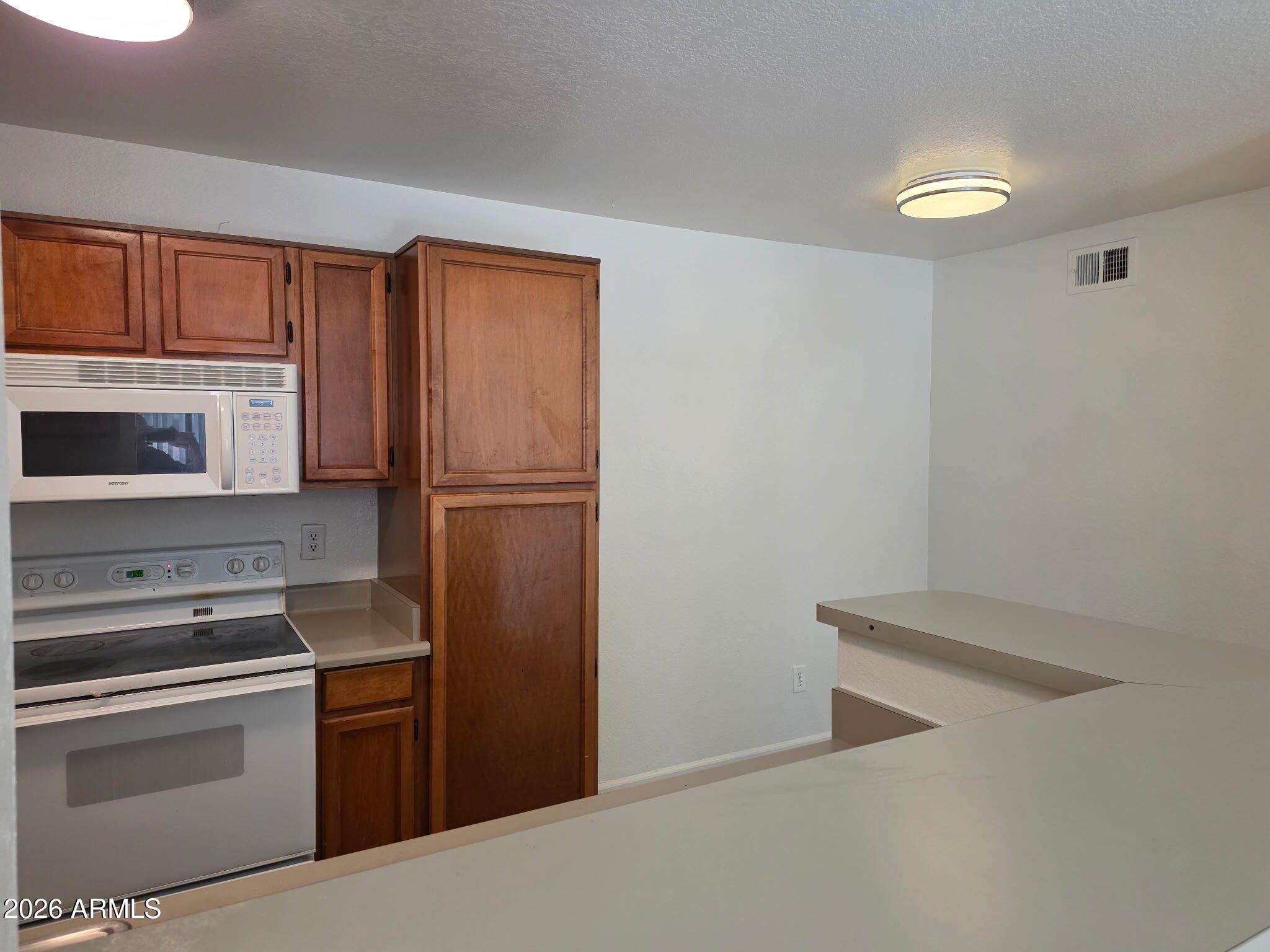 623 West Guadalupe Road, Unit 130 Mesa, AZ 85210 - Photo 5 of 17 kitchen 2
