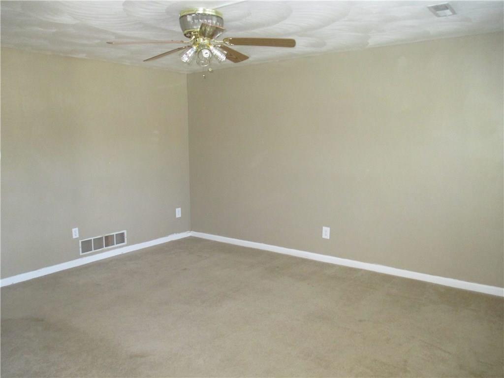 4874 Lucerne Road Indiana, PA 15701 - Photo 2 of 17 LIVING ROOM