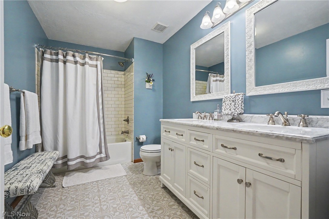 11003 Prouty Road Painesville, OH 44077 - Photo 37 of 50 full bath second floor