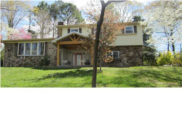 3738 Queens Road Chattanooga, TN 37416 - Photo 1 of 27 Primary Photo