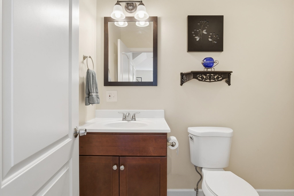 1077 Main Street Agawam, MA 01001 - Photo 15 of 40