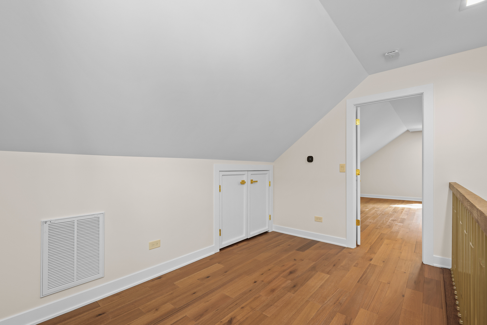 830 Deerfield Road Highland Park, IL 60035 - Photo 22 of 40 a view of a room with wooden floor