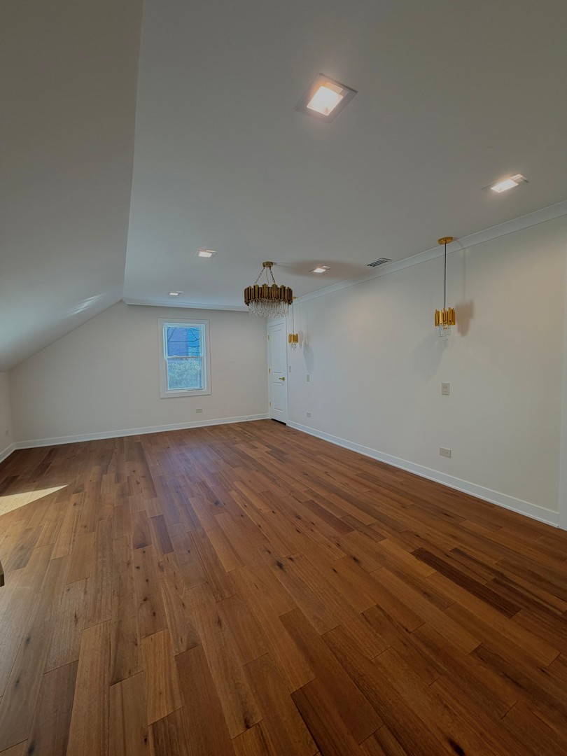 830 Deerfield Road Highland Park, IL 60035 - Photo 5 of 23