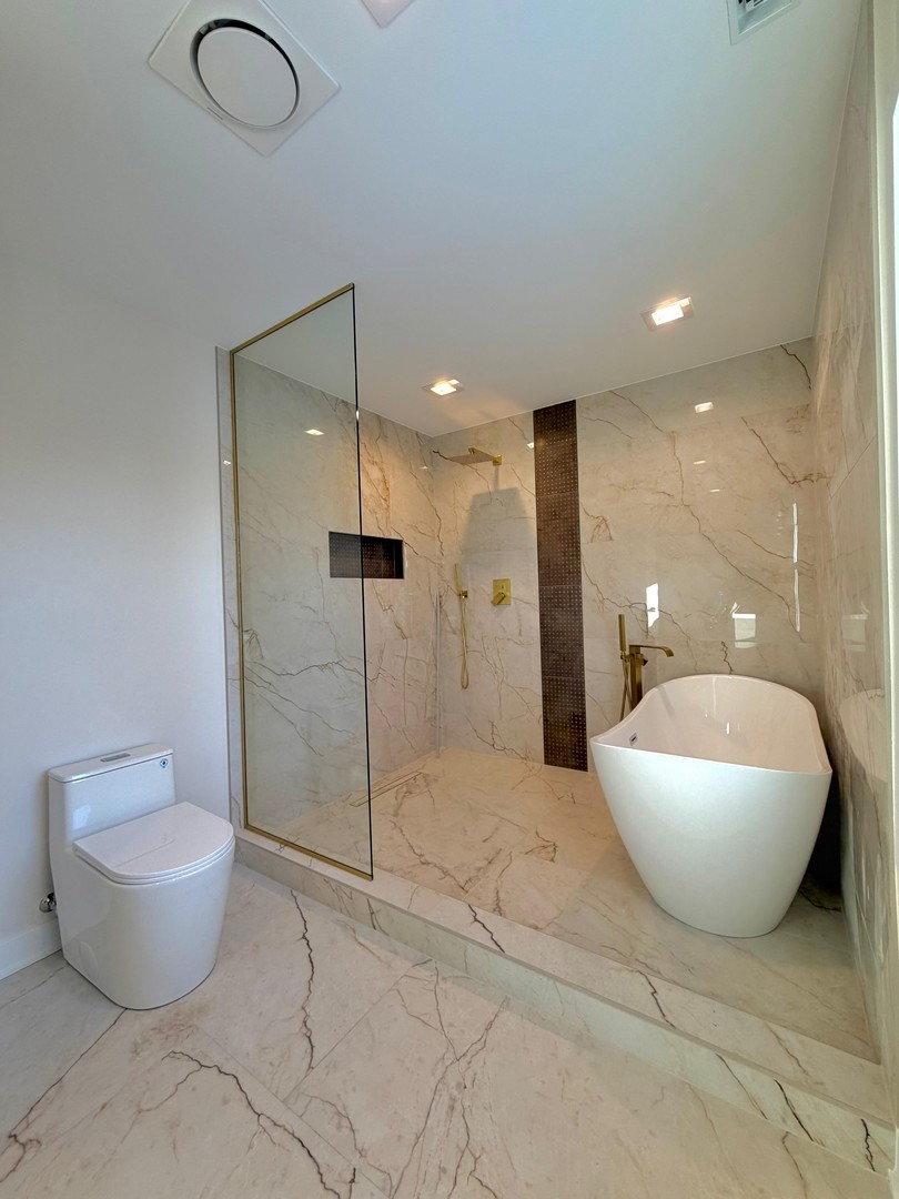 830 Deerfield Road Highland Park, IL 60035 - Photo 9 of 23