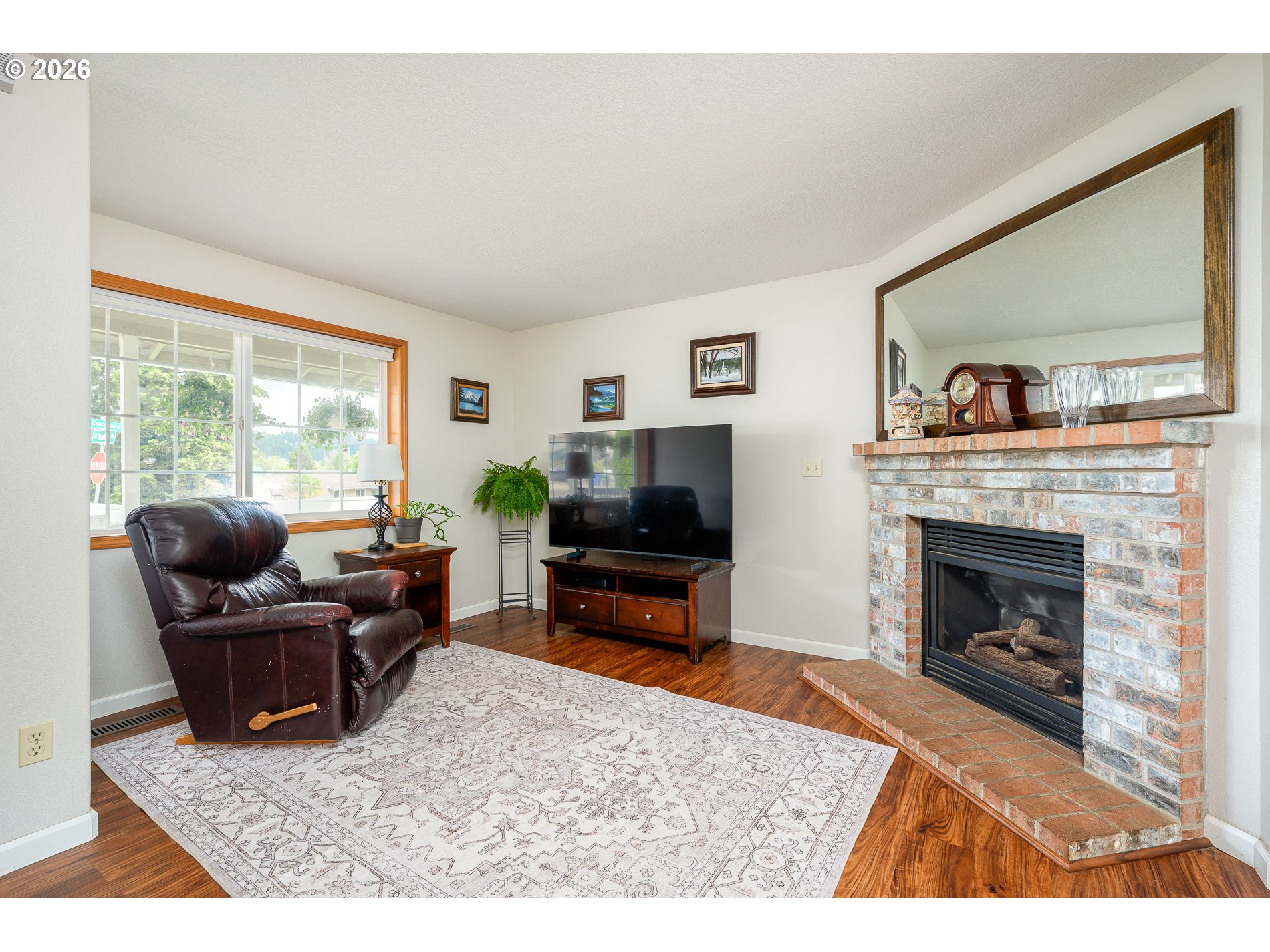 11240 Southeast Cranberry Loop Clackamas, OR 97015 - Photo 5 of 48