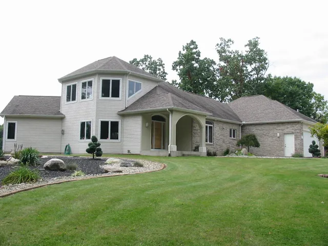 $775,000 | 13927 Carter Lake Street, Jones, MI 49061