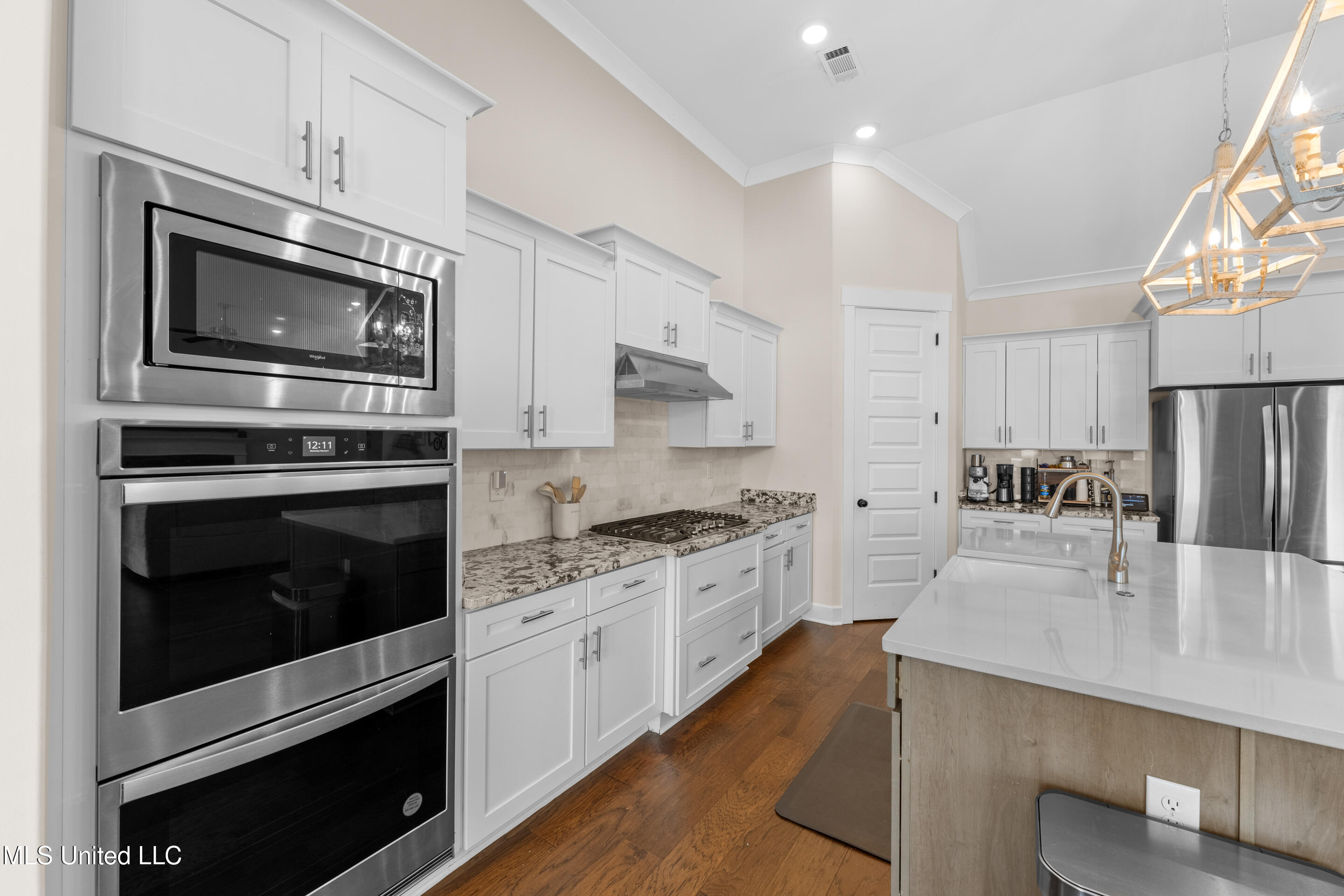 13604 Live Oak Loop Olive Branch, MS 38654 - Photo 11 of 35 DSC04691