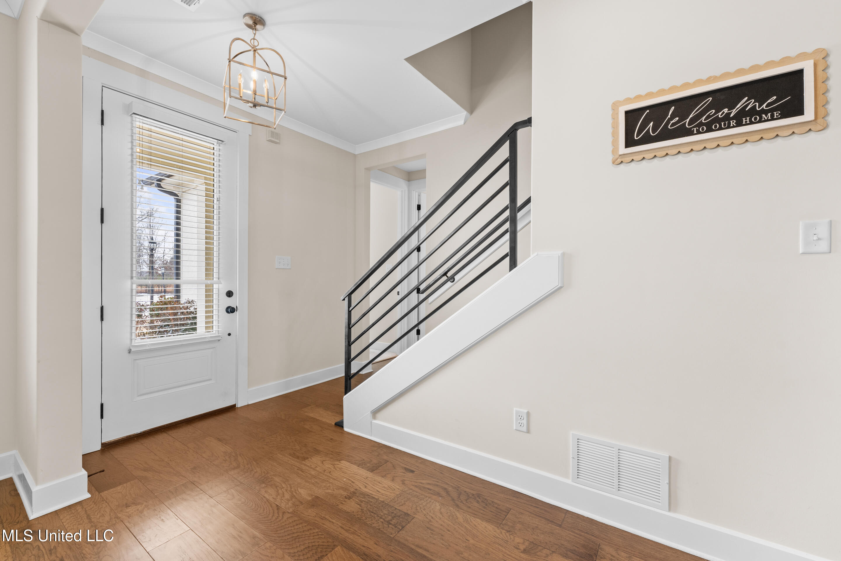 13604 Live Oak Loop Olive Branch, MS 38654 - Photo 5 of 35 DSC04621