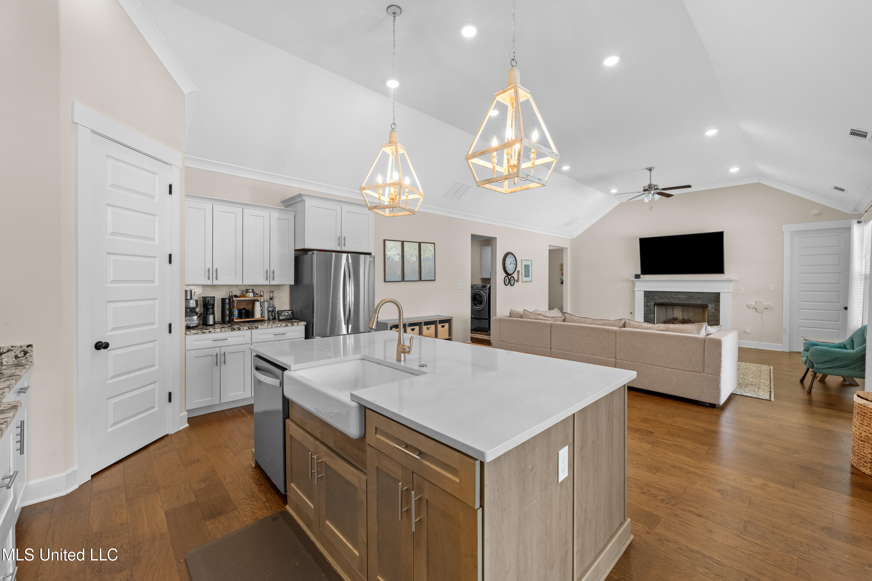 13604 Live Oak Loop Olive Branch, MS 38654 - Photo 10 of 35 DSC04694