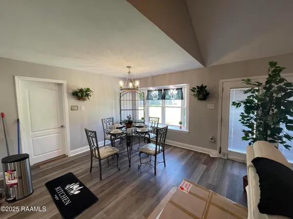 $327,000 | 2808 Acorn Drive, Violet, LA 70092