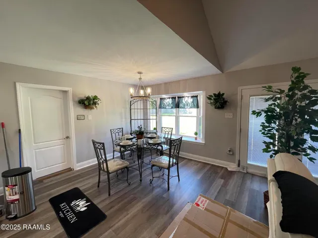 $327,000 | 2808 Acorn Drive, Violet, LA 70092