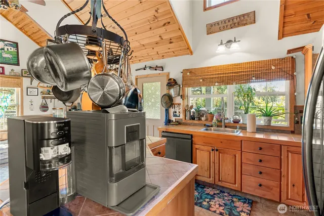 $539,000 | 34600 West Lane, Oysterville, WA 98641