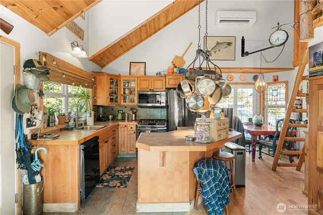 $539,000 | 34600 West Lane, Oysterville, WA 98641