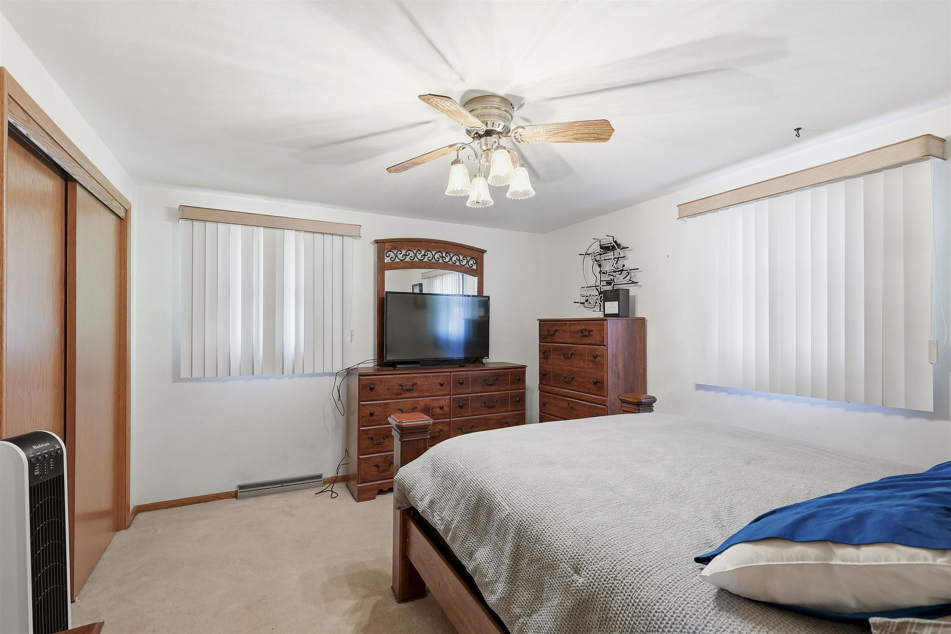 1530 Glen Road Green Bay, WI 54313 - Photo 12 of 34