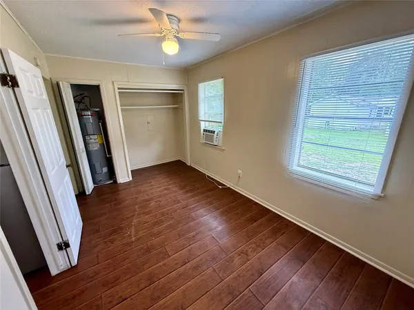 $795 | 519 McGuire Lane, Huntsville, TX 77340