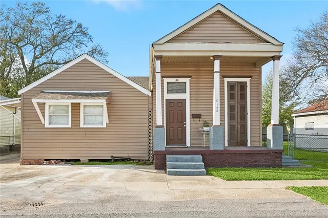 $340,000 | 142 Brooklyn Avenue, Jefferson, LA 70121