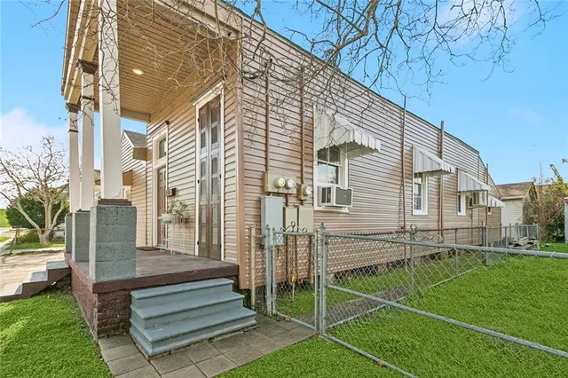 $320,000 | 142 Brooklyn Avenue, Jefferson, LA 70121