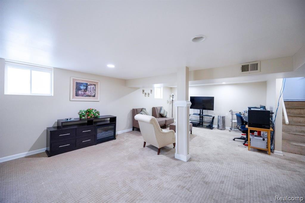 1874 North Gulley Road Dearborn, MI 48128 - Photo 41 of 48 Gallery Image 41