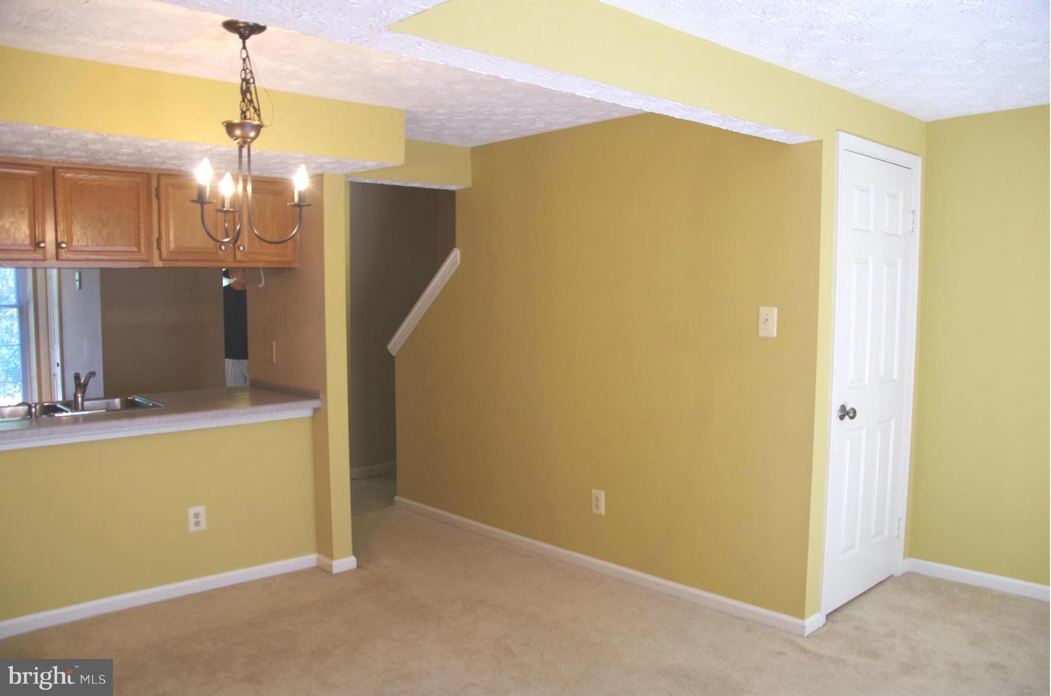 1671 Poplar Grove Drive Reston, VA 20194 - Photo 8 of 29 Dining Room