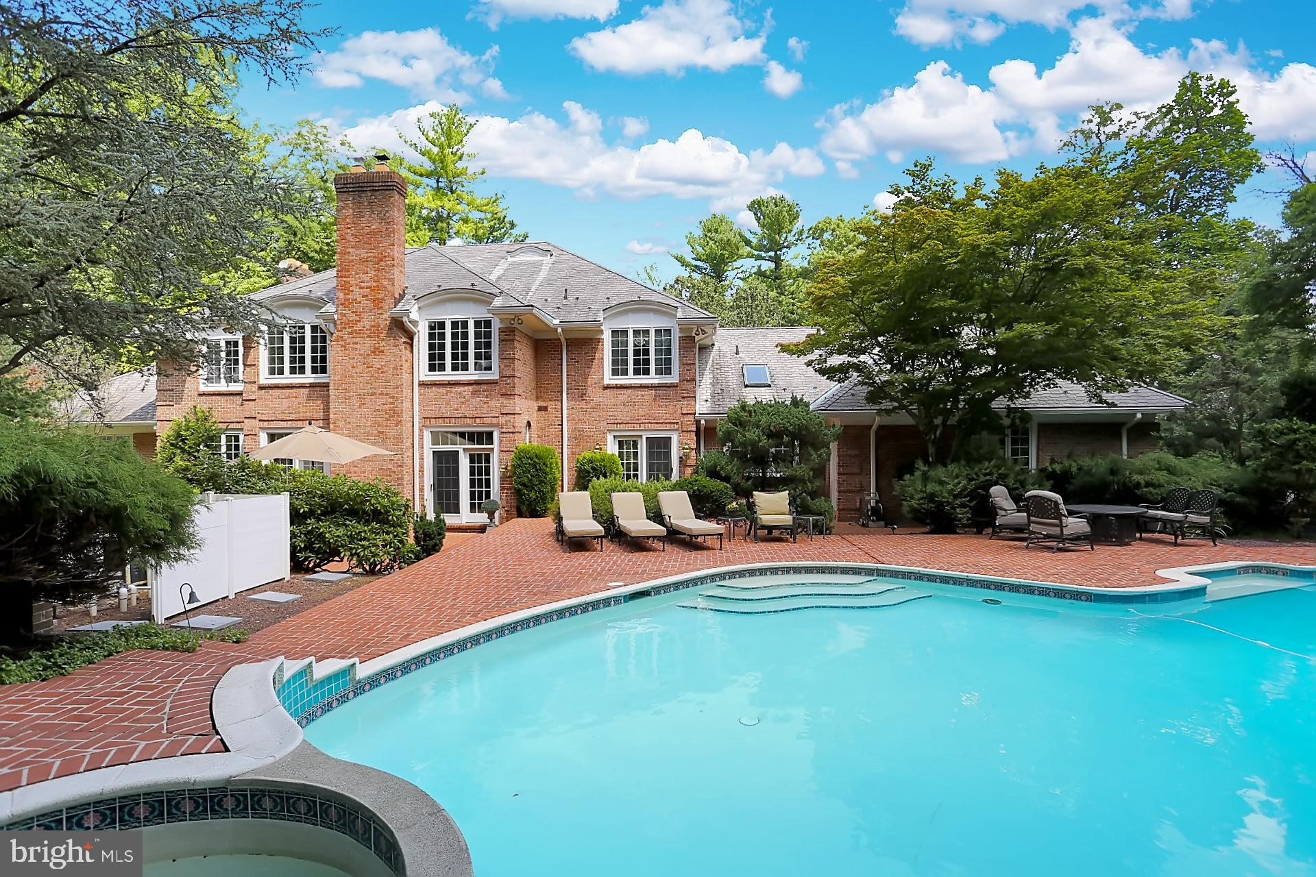 813 Old Fritztown Road Reading, PA 19608 - Photo 69 of 79 Pool and Patios