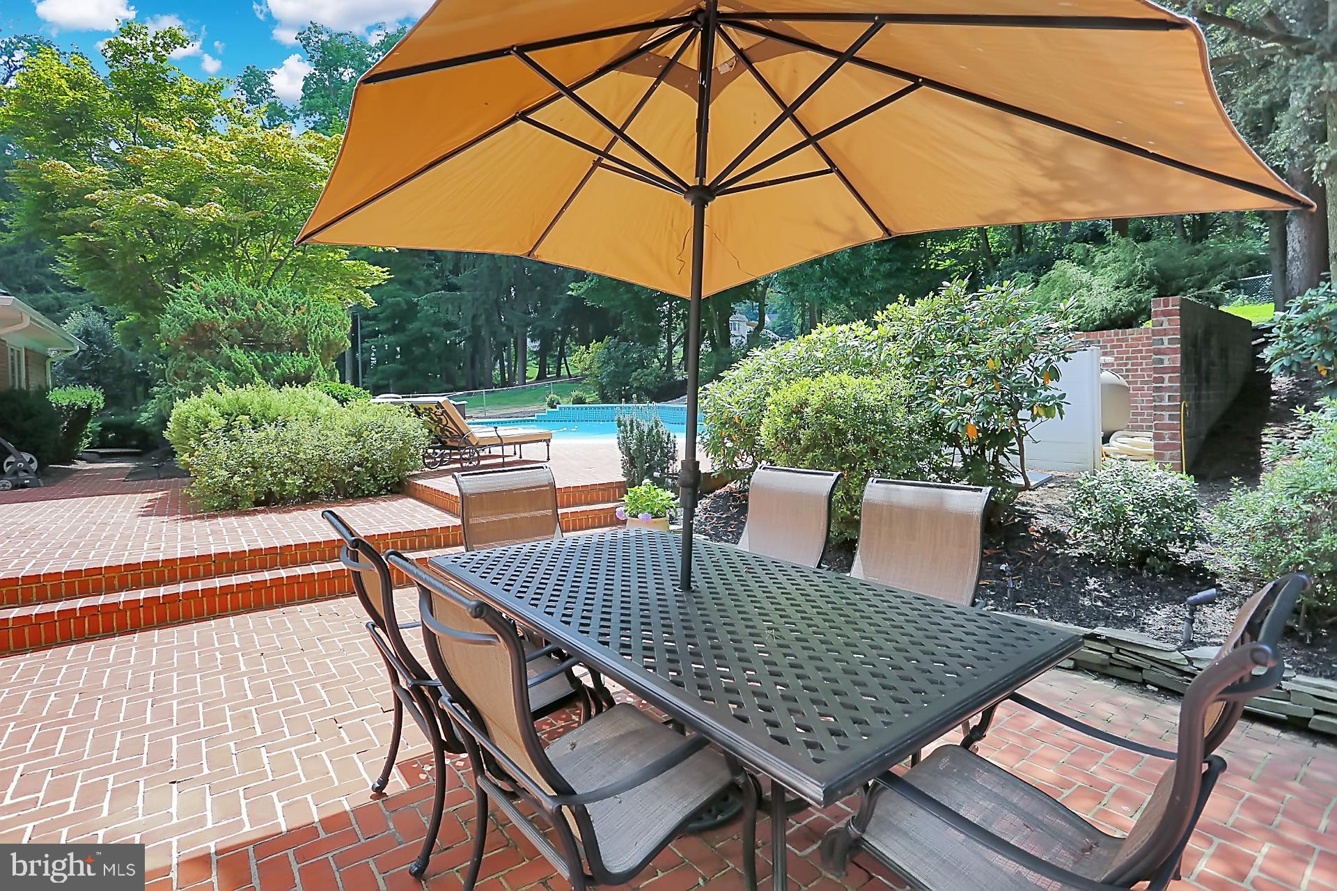 813 Old Fritztown Road Reading, PA 19608 - Photo 73 of 79 Back patio