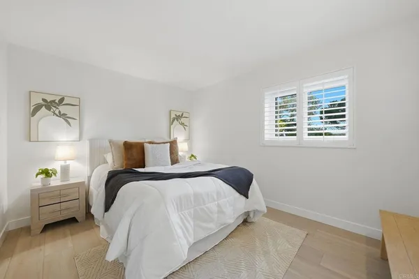 $2,999,888 | 323 Glencrest Drive, Solana Beach, CA 92075