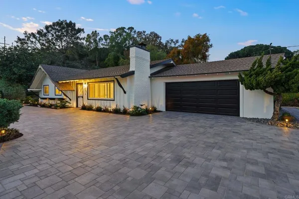 $2,999,888 | 323 Glencrest Drive, Solana Beach, CA 92075