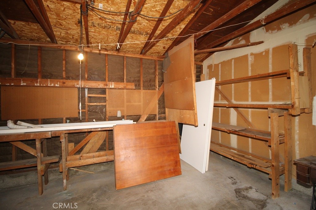 700 Arbor Way Barstow, CA 92311 - Photo 36 of 37 a view of a room with gym equipment