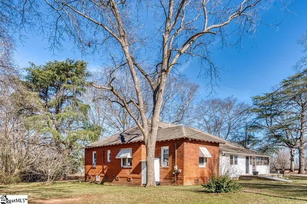 $300,000 | 566 South Harper St Extension, Laurens, SC 29360