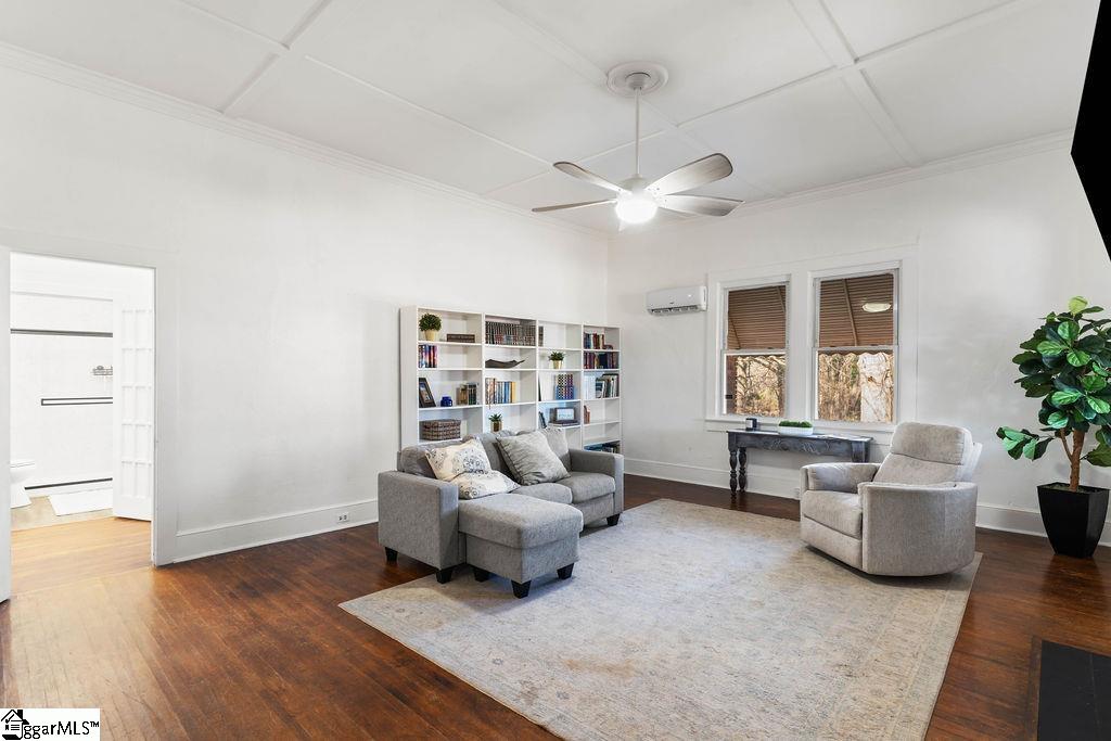 566 South Harper St Extension Laurens, SC 29360 - Photo 5 of 43