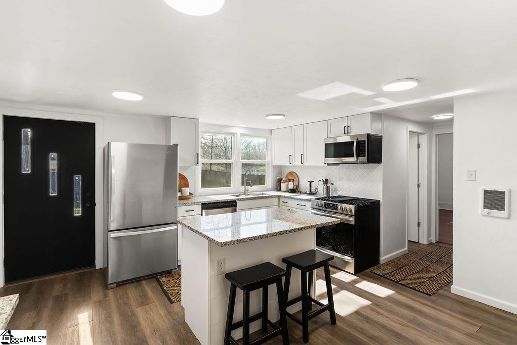 566 South Harper St Extension Laurens, SC 29360 - Photo 8 of 43