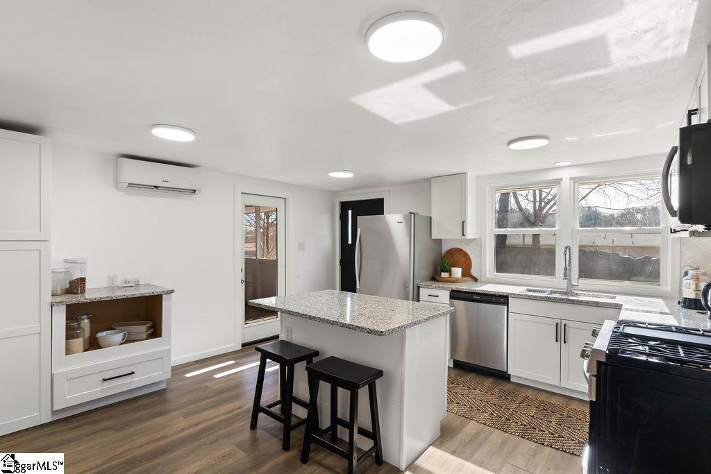 566 South Harper St Extension Laurens, SC 29360 - Photo 10 of 43