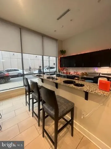 $1,999 | 401 Race Street, Unit 129, Philadelphia, PA 19106