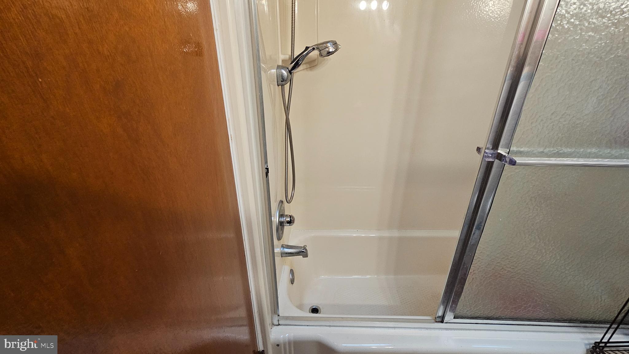 635 Colebrook Road Philadelphia, PA 19115 - Photo 22 of 31 a bathroom with a shower