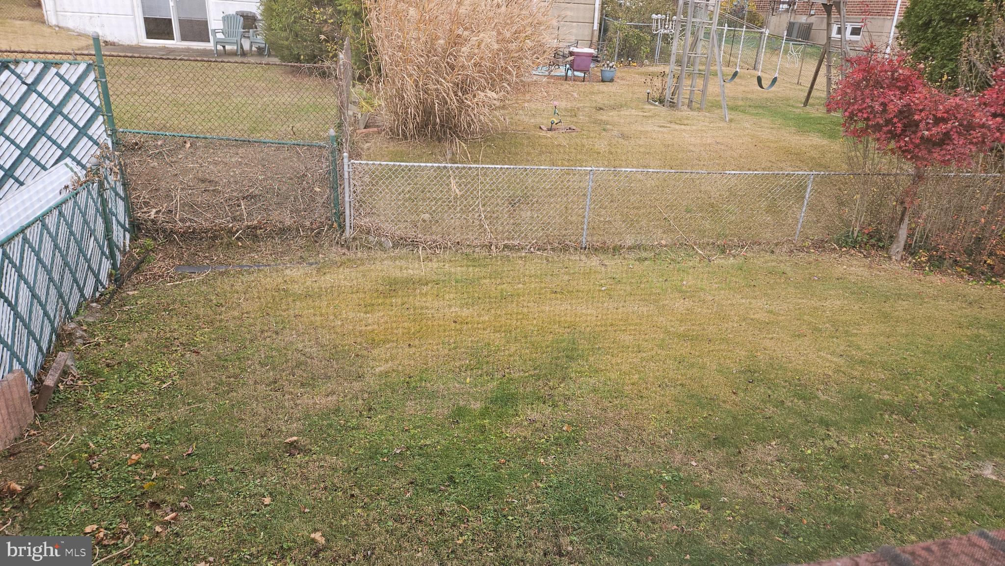 635 Colebrook Road Philadelphia, PA 19115 - Photo 29 of 31 a view of outdoor space and garden