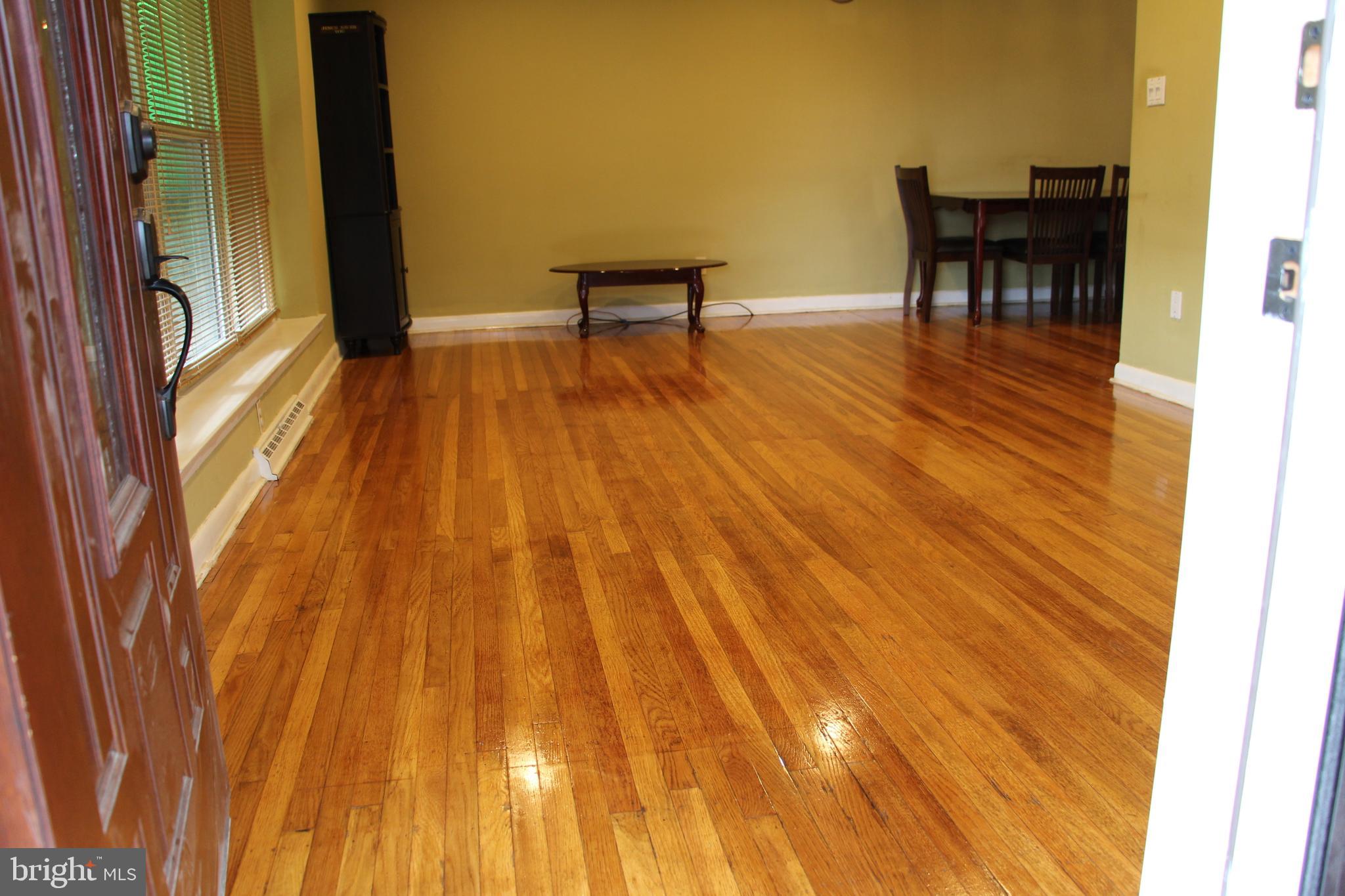 635 Colebrook Road Philadelphia, PA 19115 - Photo 5 of 31 a view of a couches with wooden floor