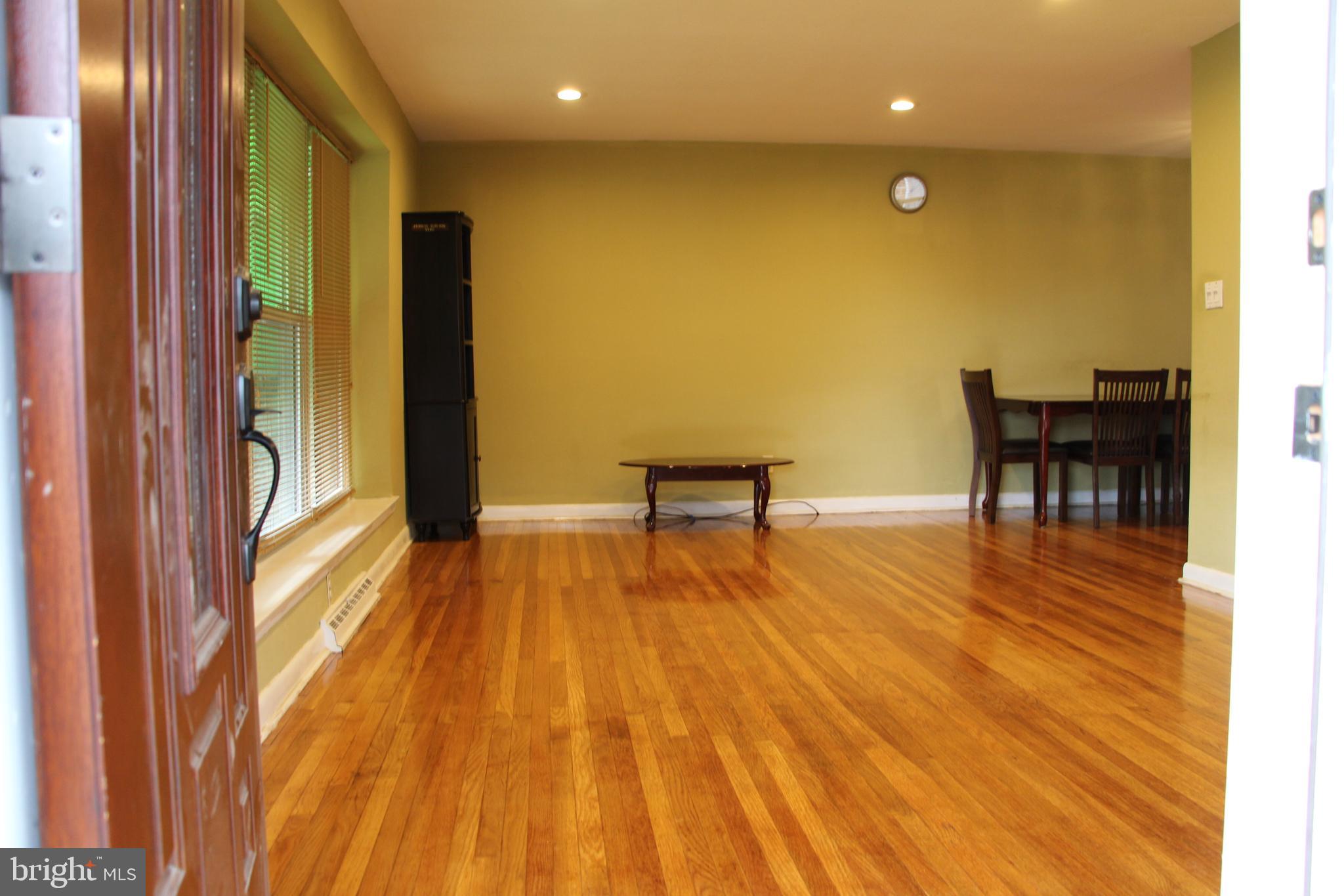 635 Colebrook Road Philadelphia, PA 19115 - Photo 8 of 31 a view of a dining room with furniture and wooden floor